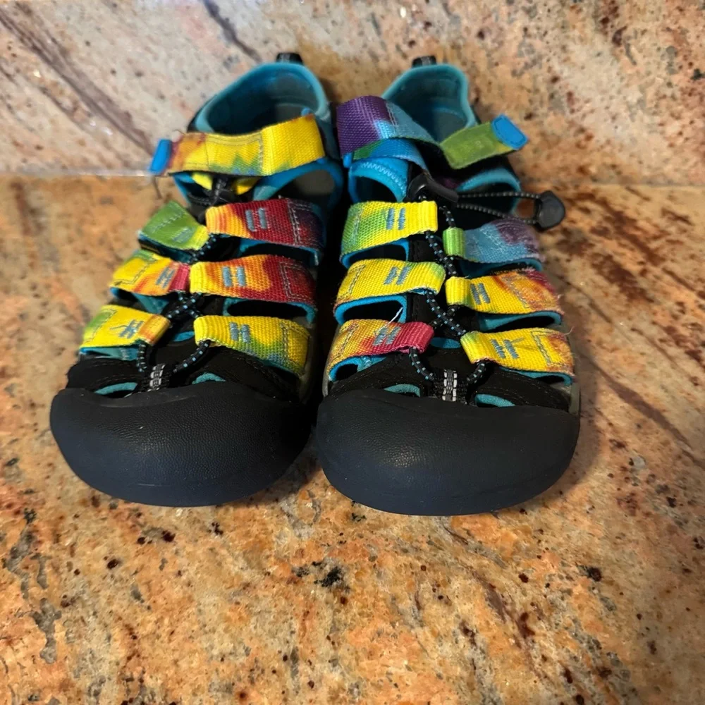 KEEN Size 3 Little Kids Boy or Girls Colorful Sandals
